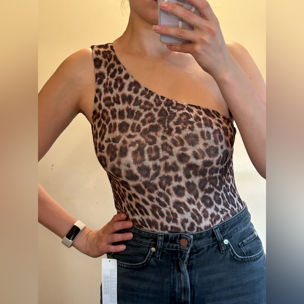 Lulu's One Shoulder Bodysuit sz M